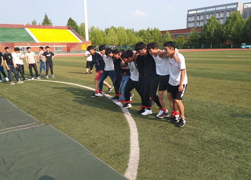 建筑工程系积极参与2018年度周科院春季运动会_副本.jpg
